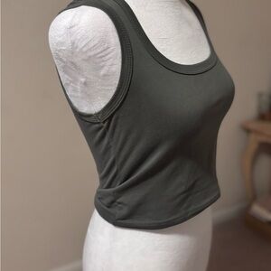 SHEIN Dark Gray Crop Top